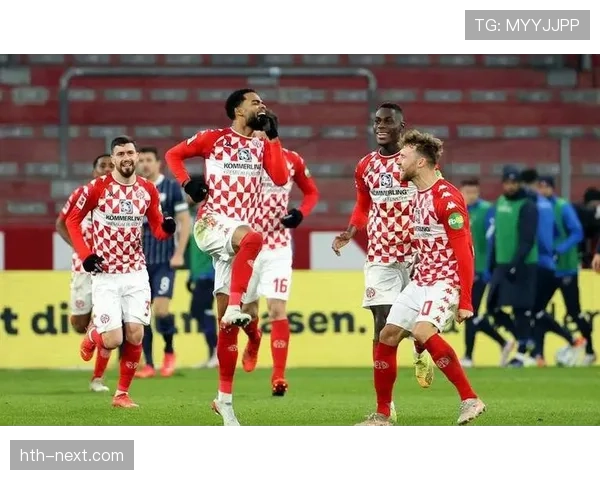 美因茨明确转会策略,阵容焕新助力球队竞争力提升 美因茨明确转会策略,阵容焕新助力球队竞争力提升