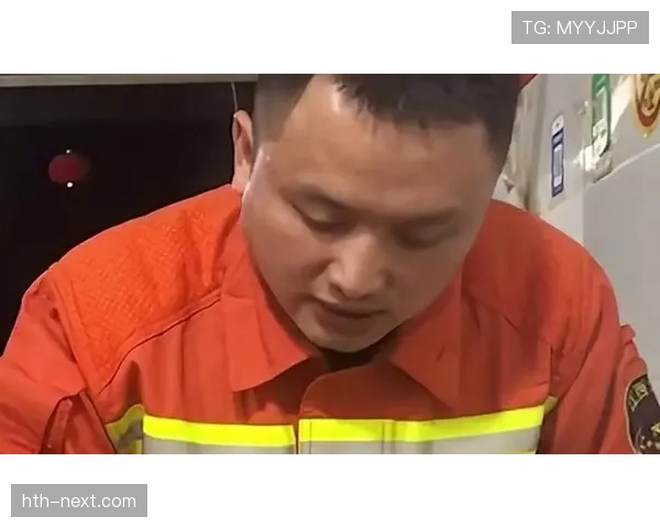 庞伟训练完回家连筷子都拿不稳，老婆说他比明星还难约