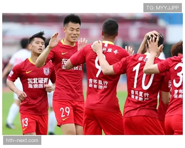 阿贾克斯荷甲竞争力明显下滑，争冠形势面临严峻考验